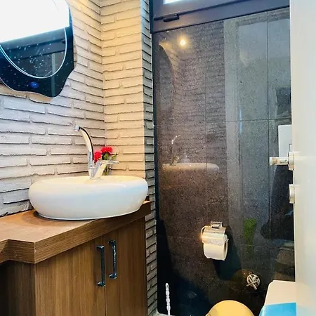 Kusadasi'nda Muhtesem Havuzlu Miray A 12 A7 B4 B10 * كوشاداسيه